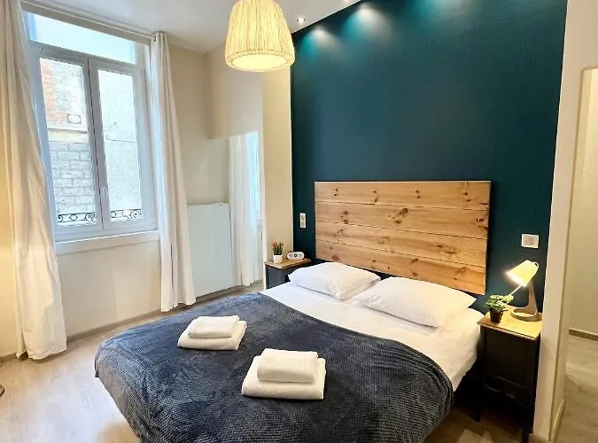 Hotel ** El Circo ** *