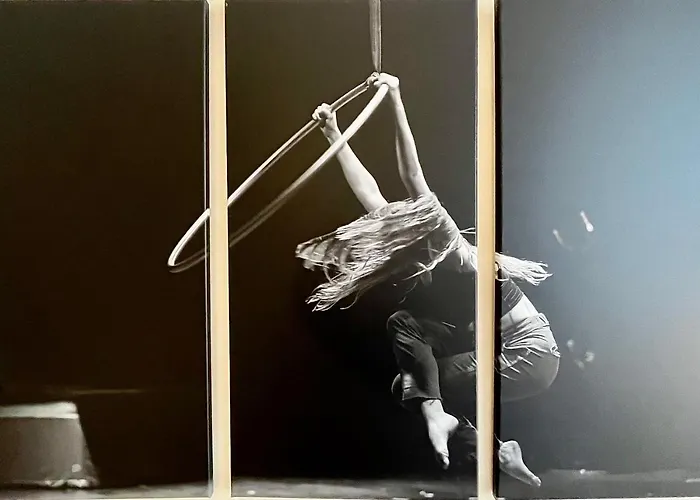 Hotel ** El Circo **